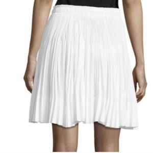 Vince white pleated mini skirt in size small